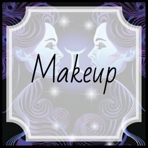 • m a k e u p •